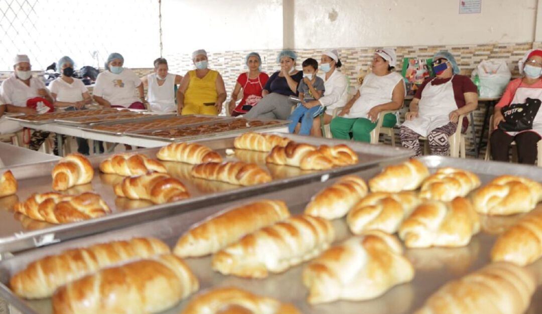  A pesar que algunos insumos han tenido baja en sus precios, panificadores dicen que es pan tradicional no volverán a las vitrinas.
