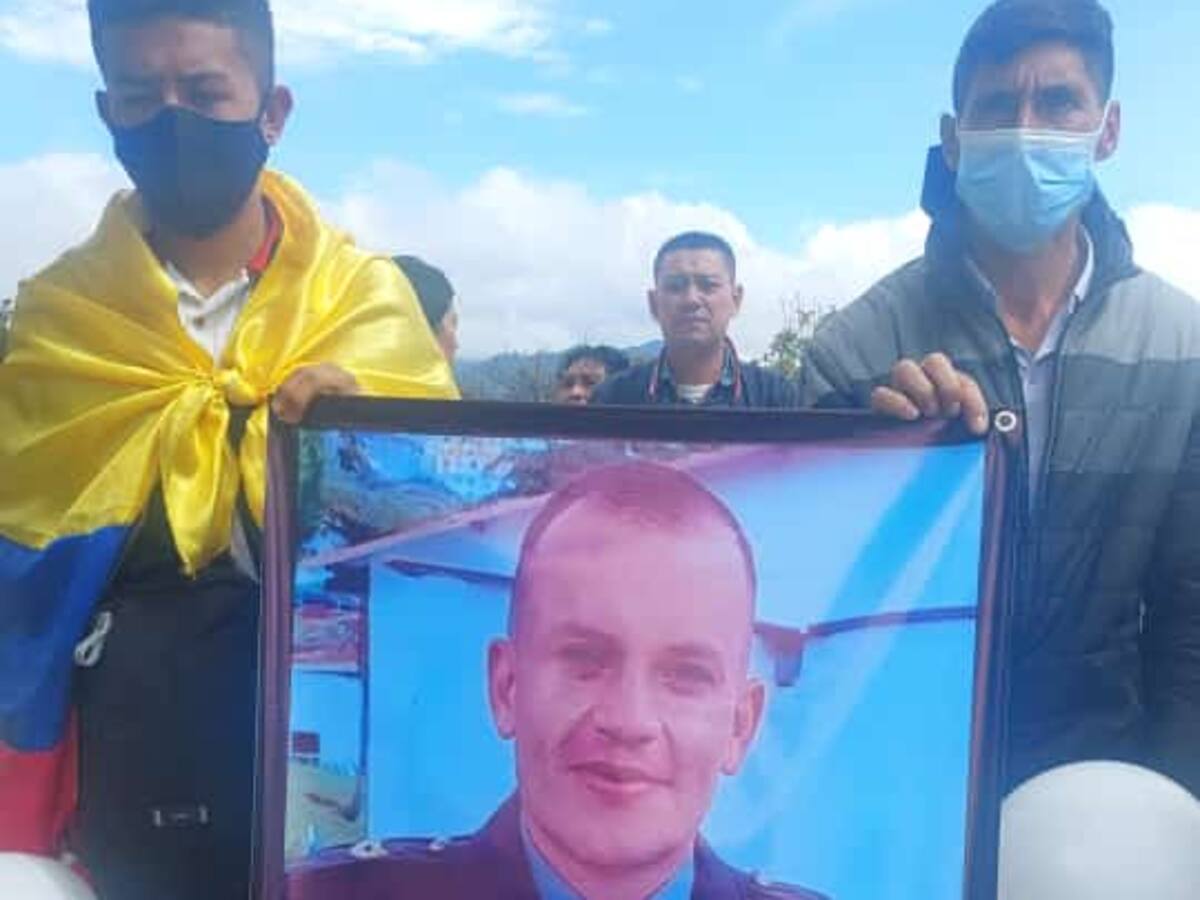 Un año sin pistas del paradero del mayor de la Policía, Julián David Gámez