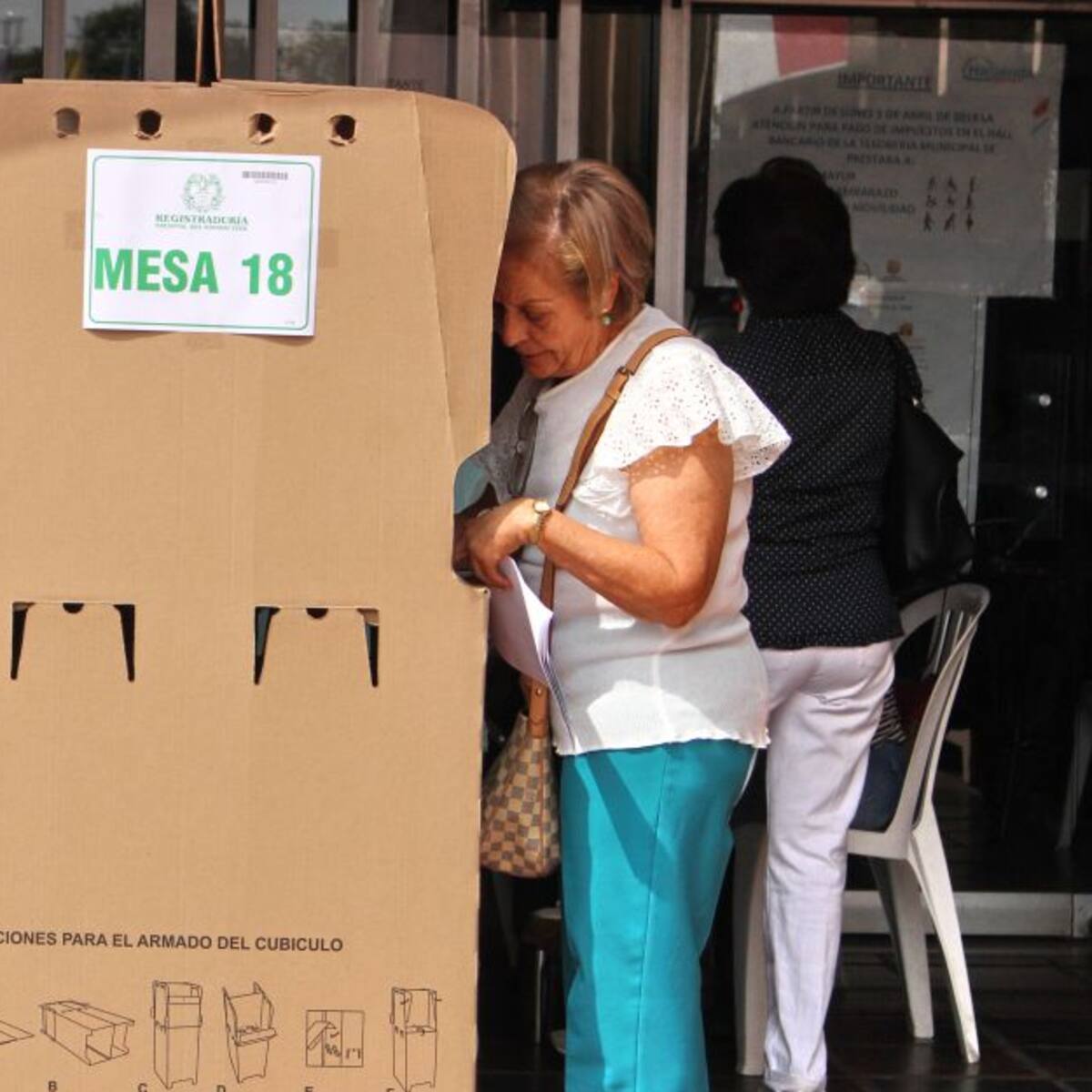 Piden investigar a juez que suspendió la modificación a la ley de garantías