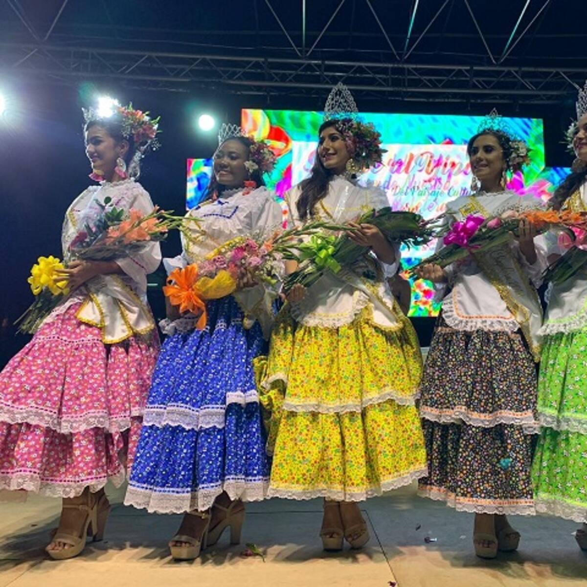 Crónica: Armenia de cumple, del reinado de la Chapolera al reinado popular cuyabro