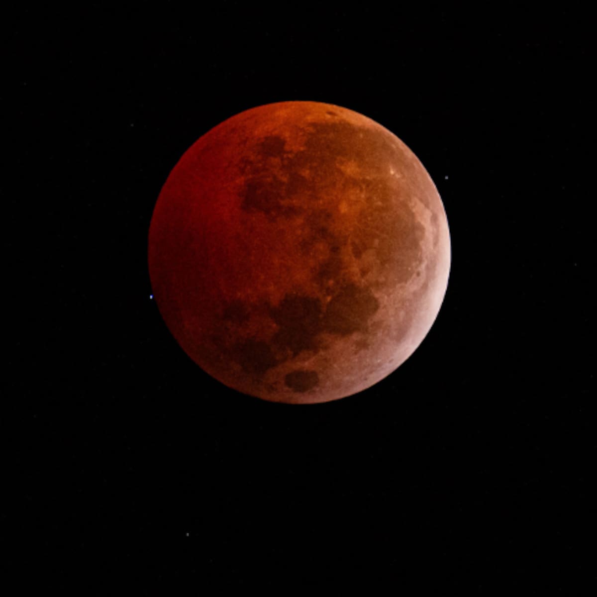 ¿A qué hora es el Eclipse Lunar en Colombia 2026? Así podrá ver EN VIVO la Luna de Sangre