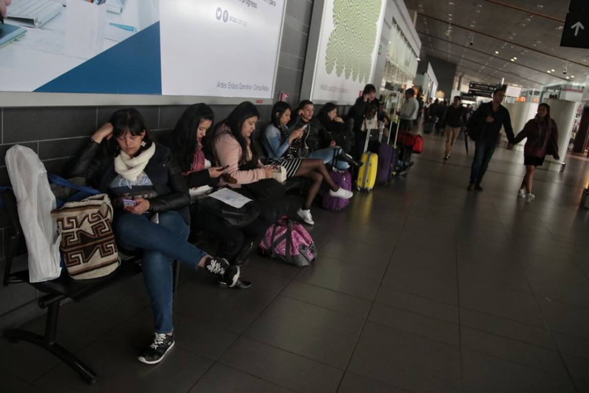 La situación climática a nivel nacional está generando graves problemas en materia de aeronavegabilidad, reconoció el director de servicios para la navegación aérea de la Aerocivil, Edgard Sánchez.