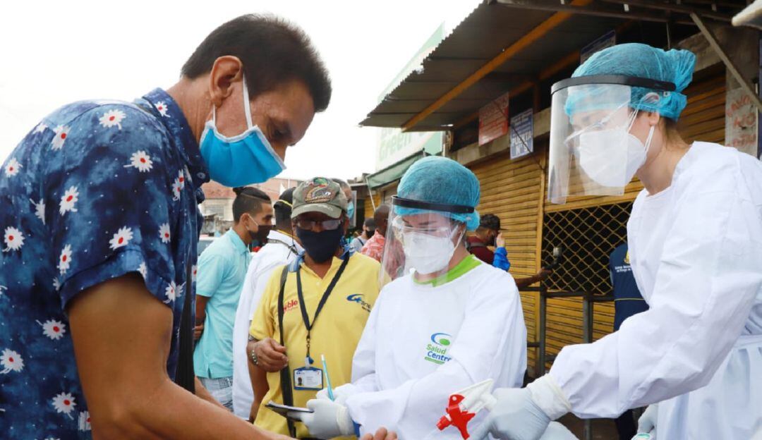 Cali alcanzó la meta del 70% de esquemas completos contra el virus.