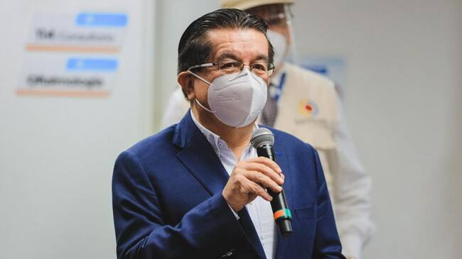El ministro de Salud, Fernando Ruiz, resaltó la labor de los vacunadores.