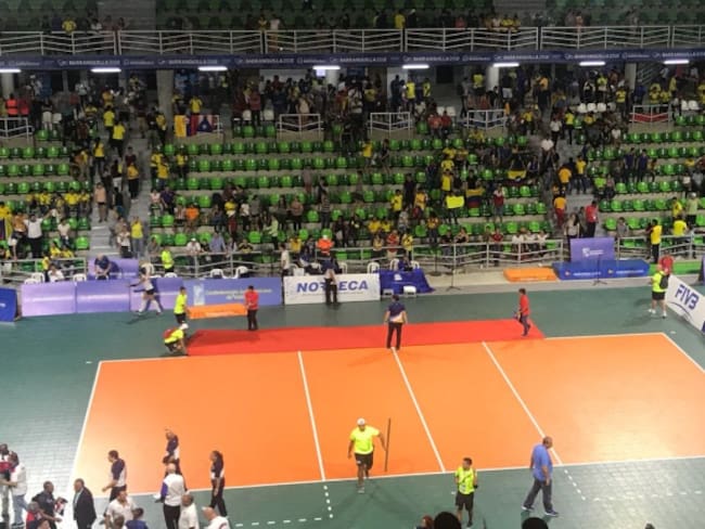 Colombia cayó ante República Dominicana en la final de Voleibol