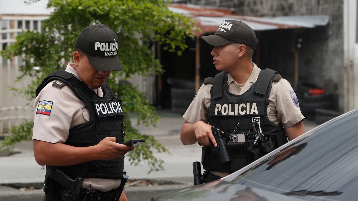 Ecuador despliega 4.000 policías y militares en la capital para reforzar la seguridad
