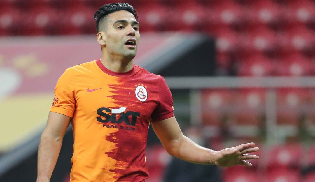 Radamel Falcao regresa a Turquía para finalizar su recuperación.