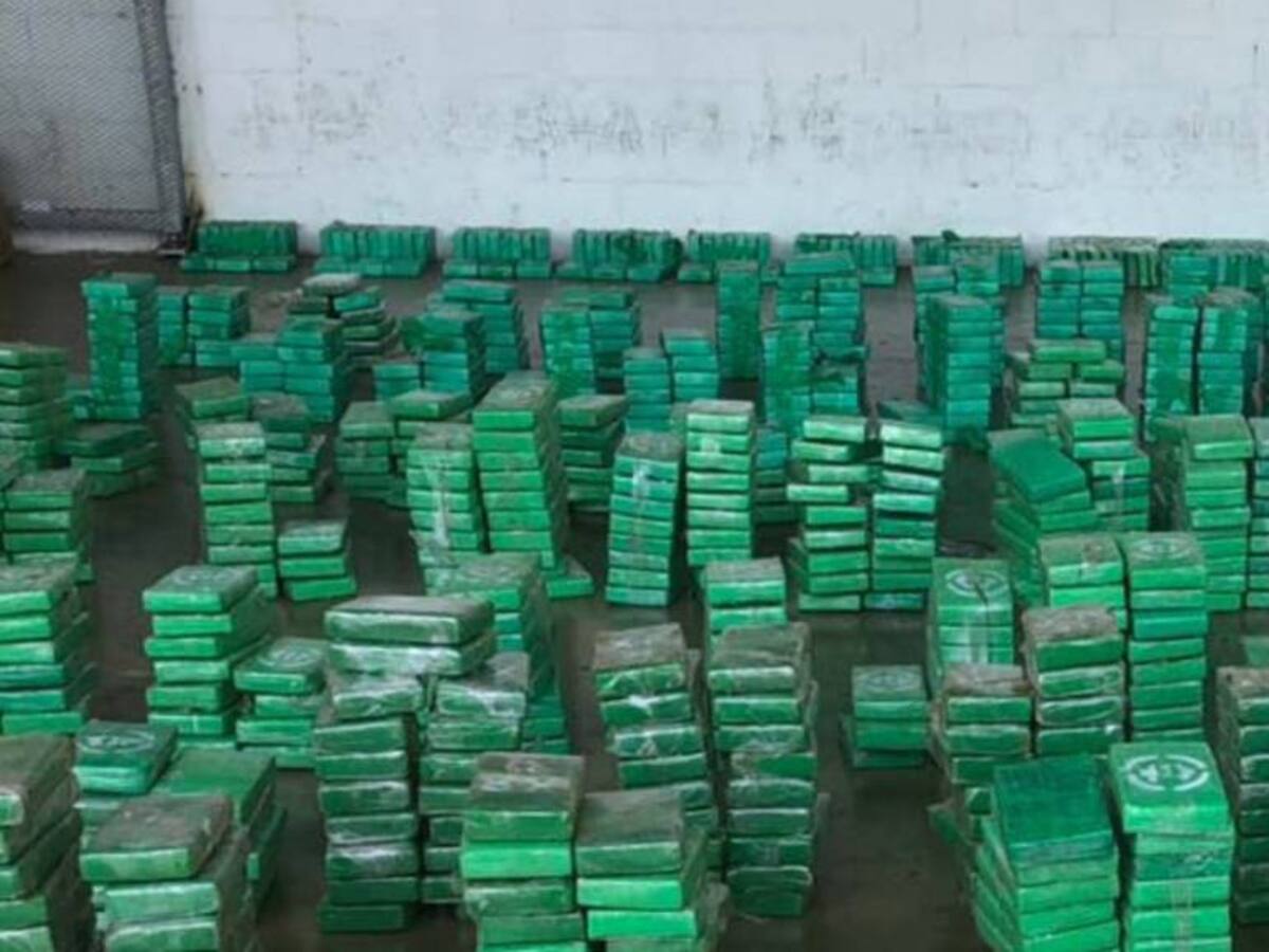 Decomisan dos toneladas de cocaína en puerto de Santa Marta