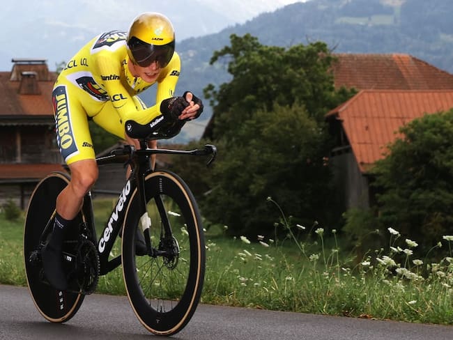 Jonas Vingegaard en medio de la contrarreloj del Tour de Francia (Photo by Michael Steele/Getty Images)