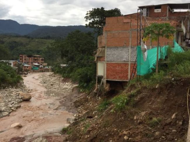 Las lluvias han arrasado varias viviendas y los habitantes permanecen bajo la incertidumbre de una evacuación o una nueva calamidad.