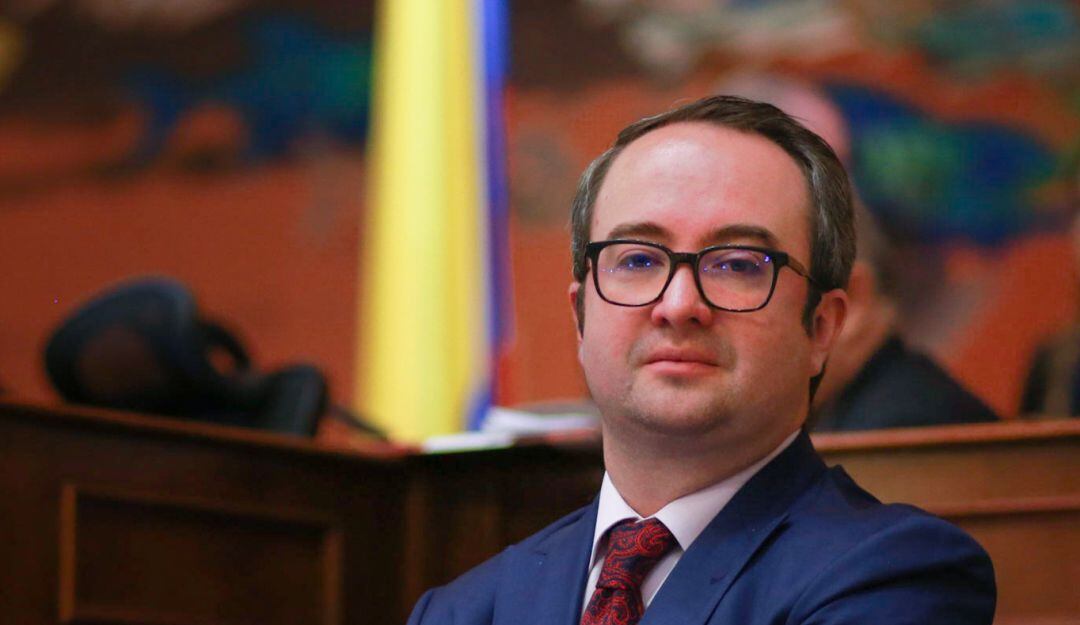 Tomás Uribe ha descatardo participar en contiendas electorales.