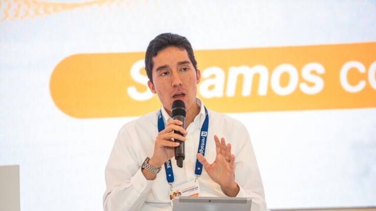 Gobierno abandonó compromiso de cumplir regla fiscal y no hay voluntad de recortar gasto: Fedesarrollo