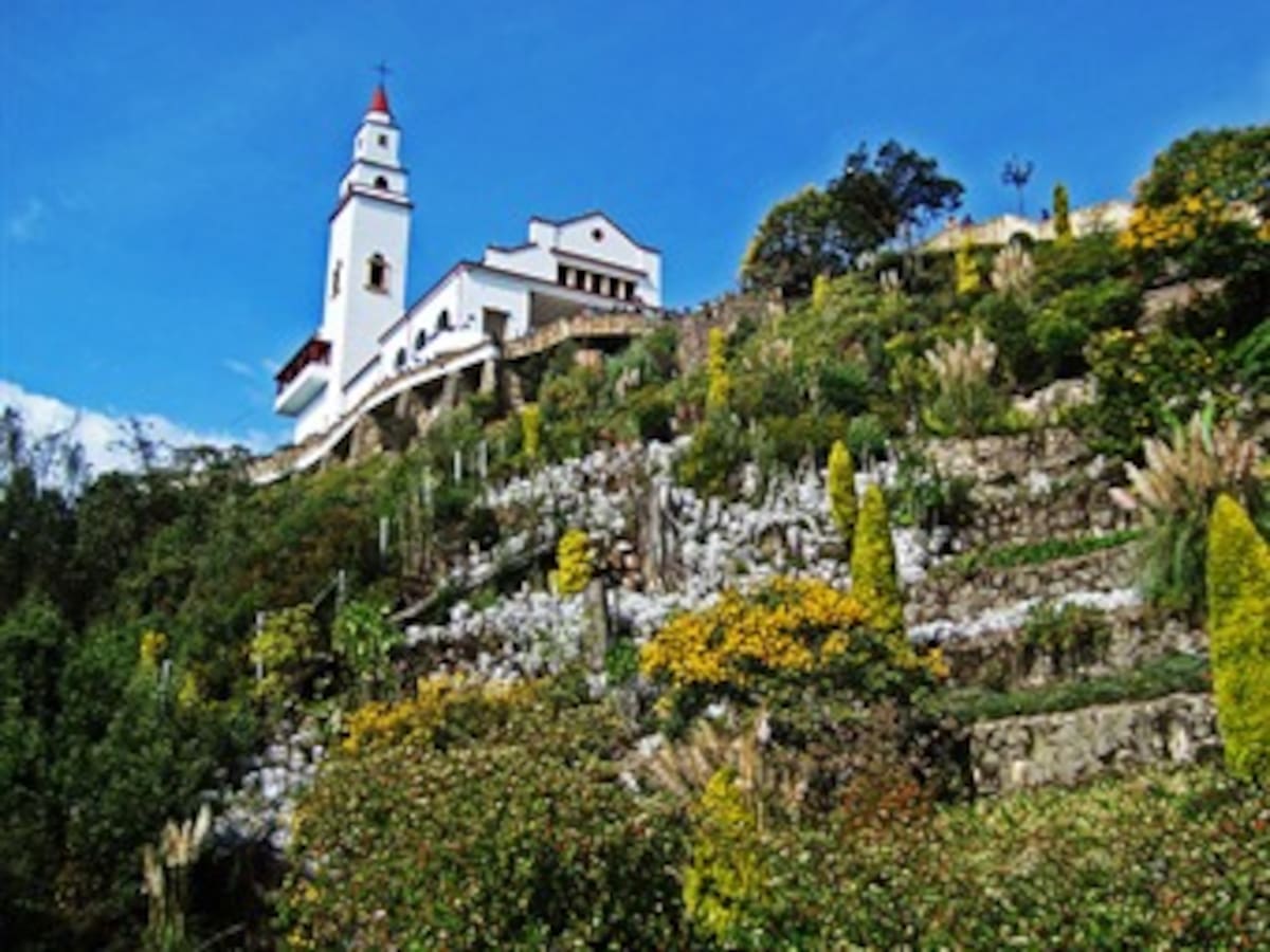 Listo plan de seguridad en Monserrate durante Semana Santa