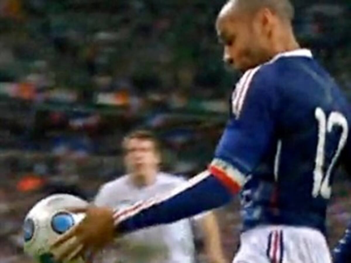 La FIFA no castigará a Henry: L'Equipe