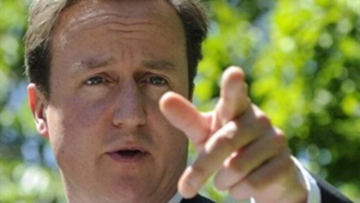 Cameron: la acción militar en Libia ha evitado una matanza en Bengasi