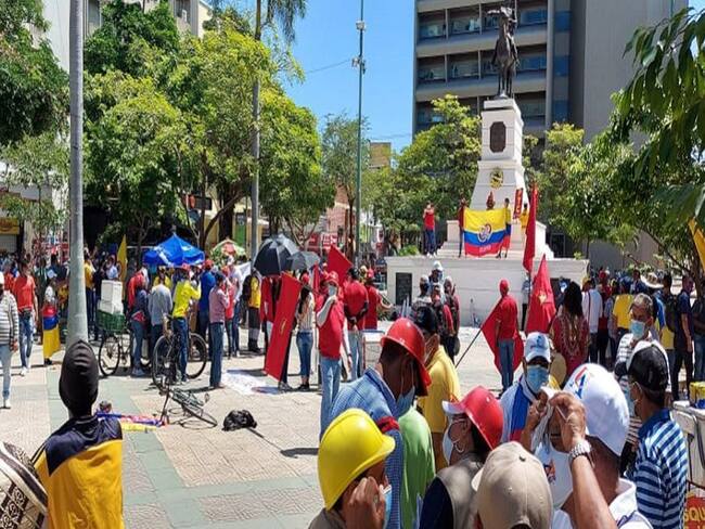 Marcha de las centrales obreras en el Paseo Bolívar en Barranquilla.