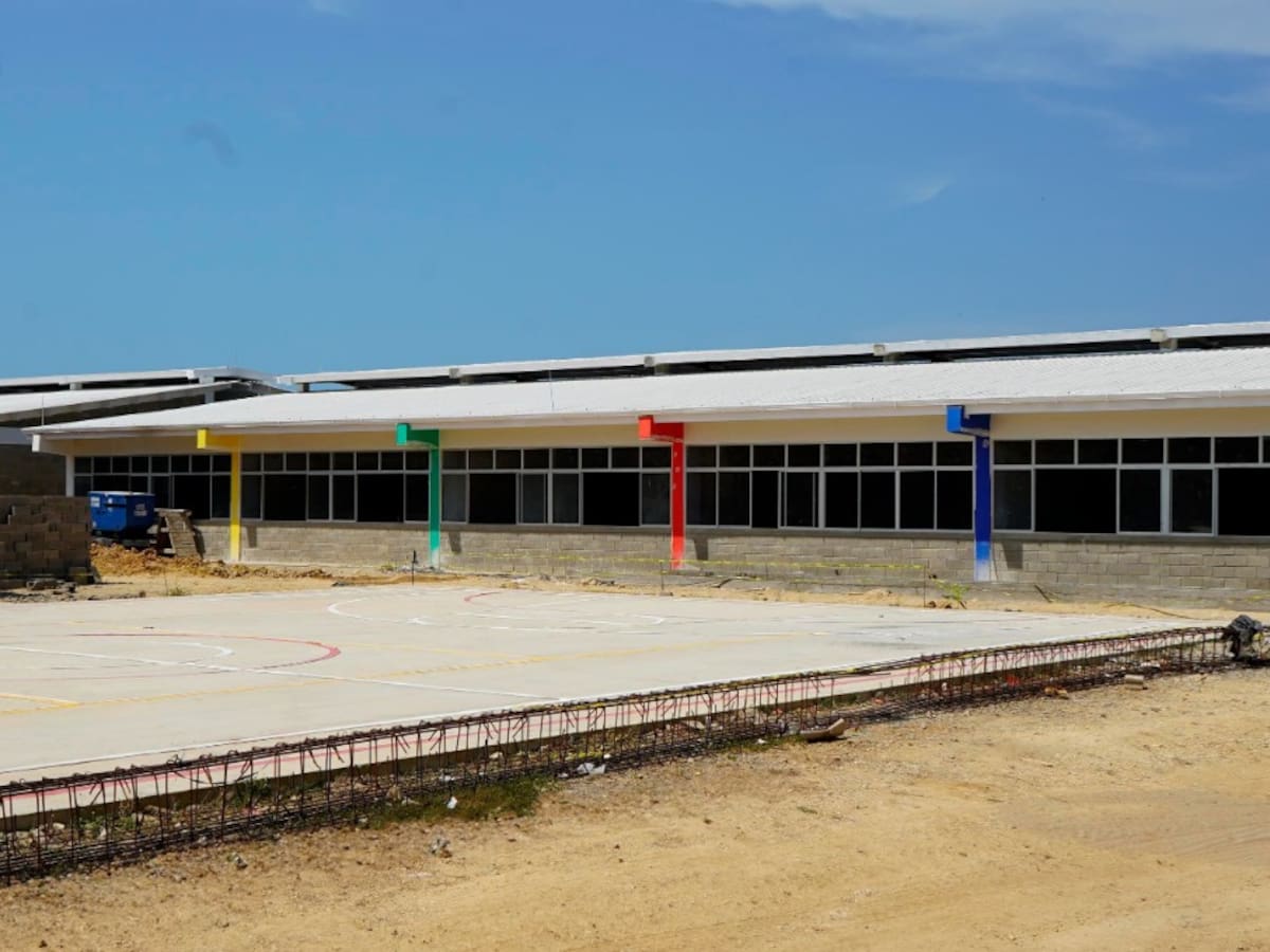 Colegio de Tierra Baja, a punto de ser realidad: obras avanzan en un 83%