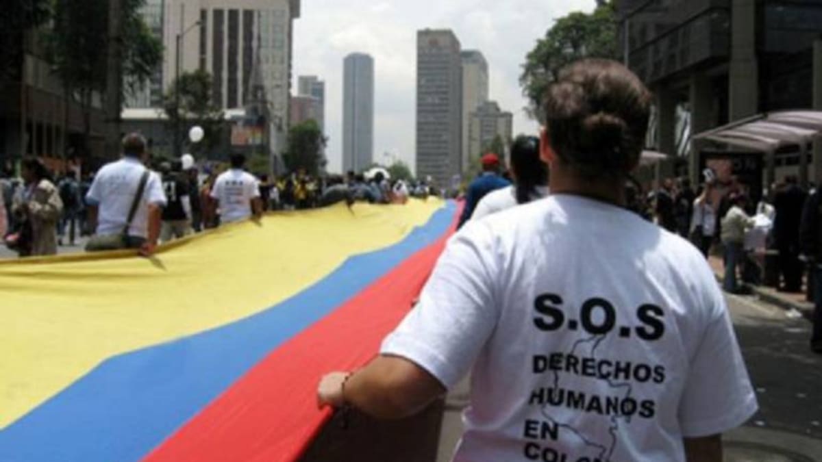 Petro firma nueva directiva para promover la protección de defensores de derechos humanos