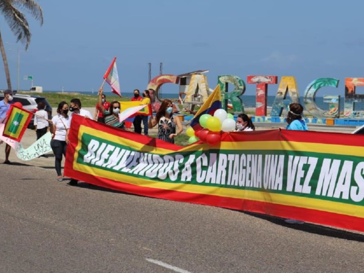 Con calle de honor, agencias turísticas de Cartagena recibieron a viajeros
