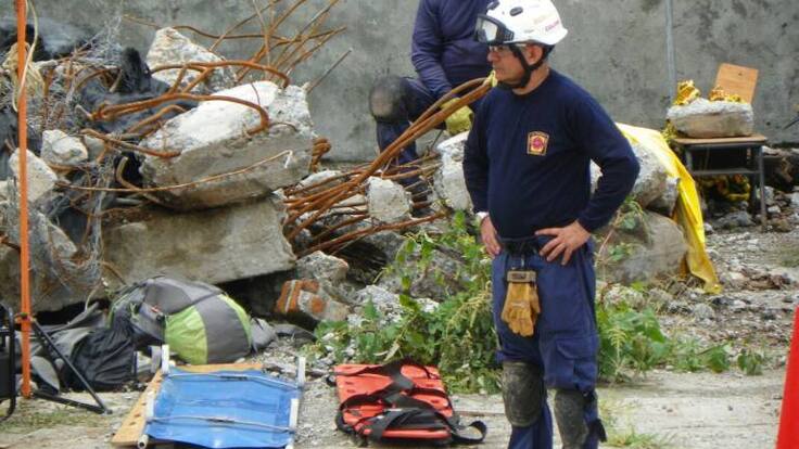 Capitán Enrique Reyes, miembro del Cuerpo de Bomberos de Pereira cuenta la historia que lo llevó a ser rescatista