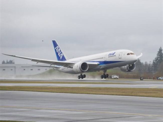 Otro Boeing 787 Dreamliner aterrizó de emergencia en Japón