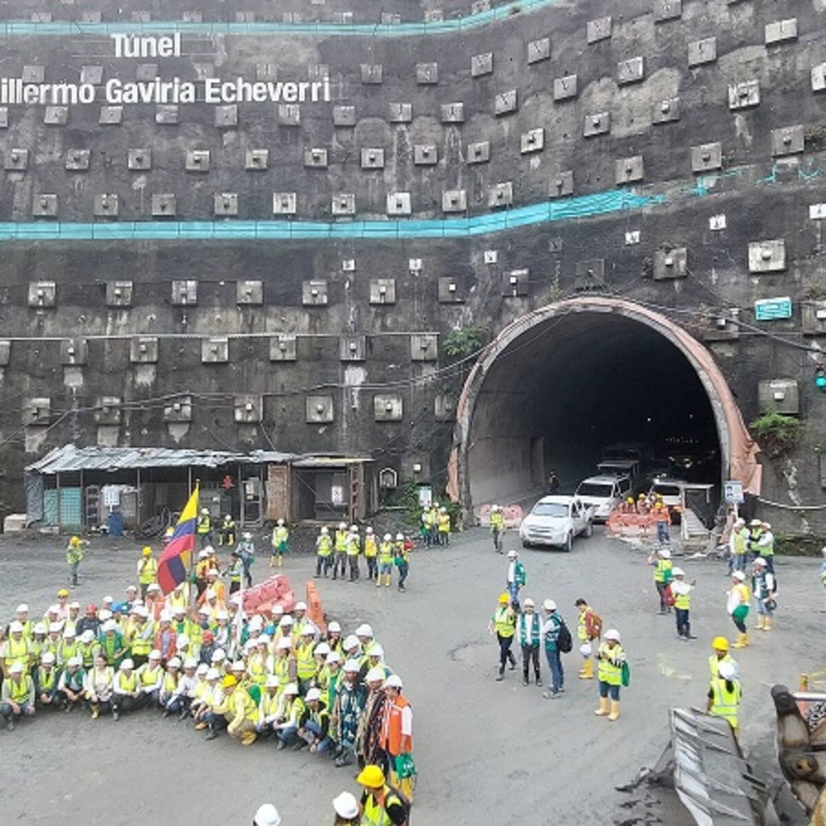El presidente Petro aseguró que sí construirá el Túnel del Toyo