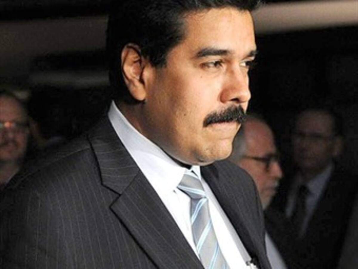 Venezolanos utilizan redes sociales para desahogar las tensiones políticas