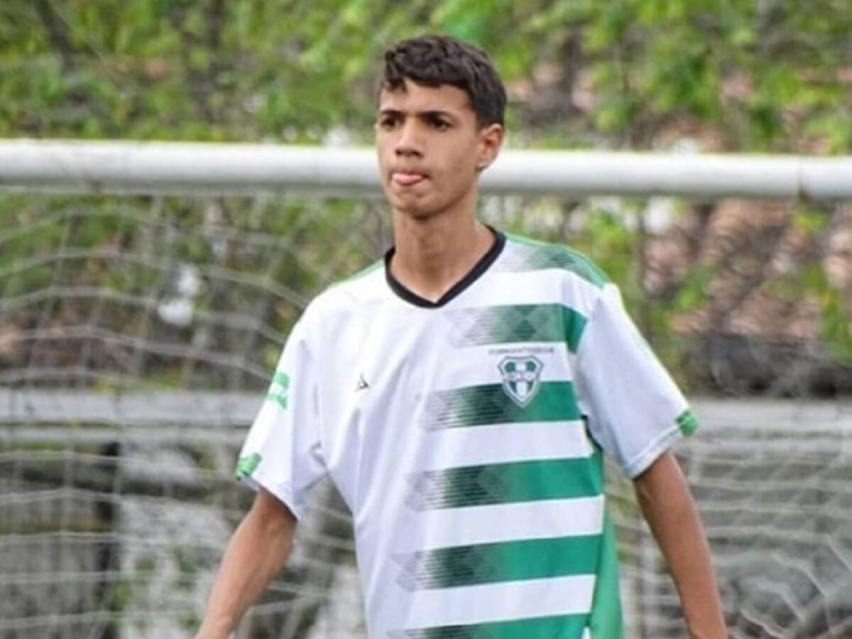 "Quiero ser profesional y darle una casa a mi mamá": Stiven Flórez