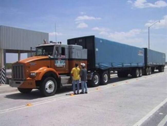 Empresarios de carga esperan movilizar 180 millones de toneladas anualmente con TLC: Asecarga
