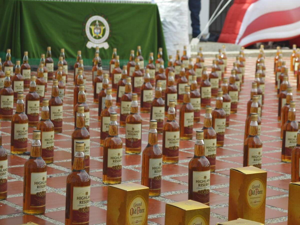 Autoridades buscan erradicar el tráfico de licor de contrabando