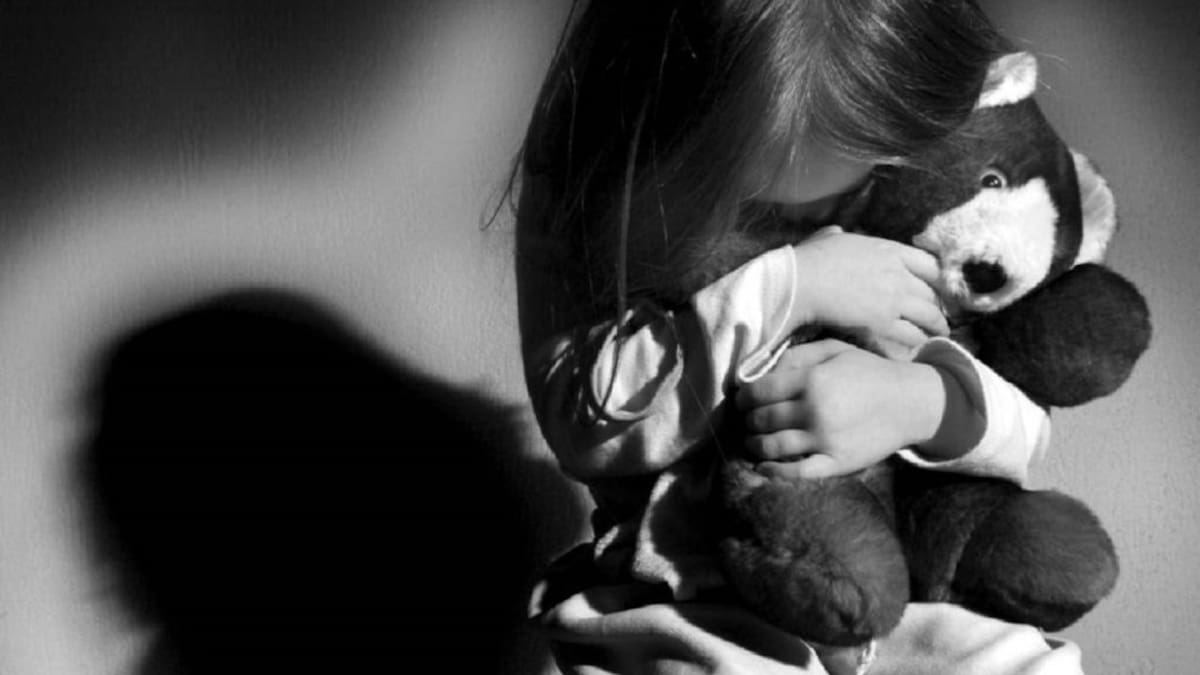 Investigan excomisario de familia por vulnerar los derechos de dos niños