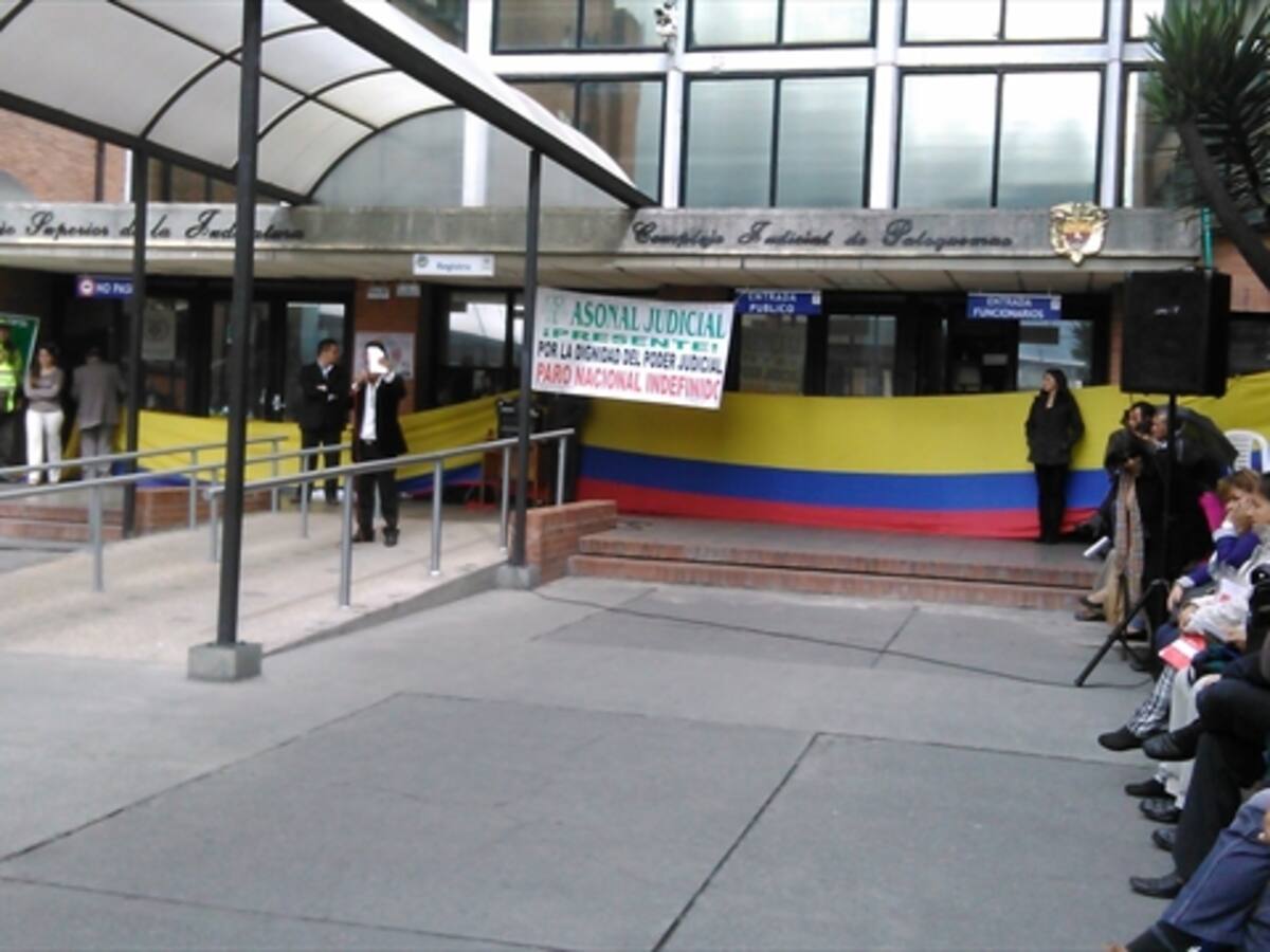"Al paro judicial se debe buscar una solución favorable": exfiscal Zamora