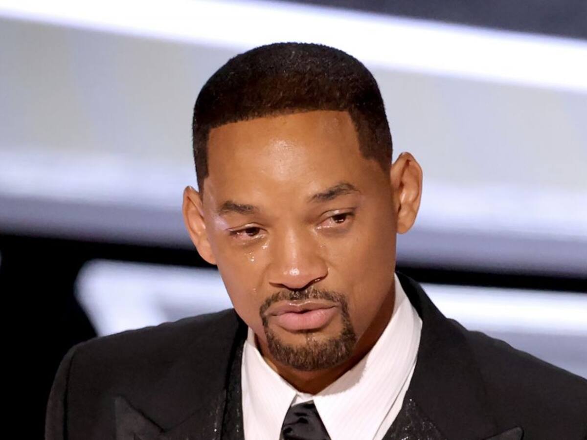 Will Smith se disculpó tras golpear a Chris Rock en la cara