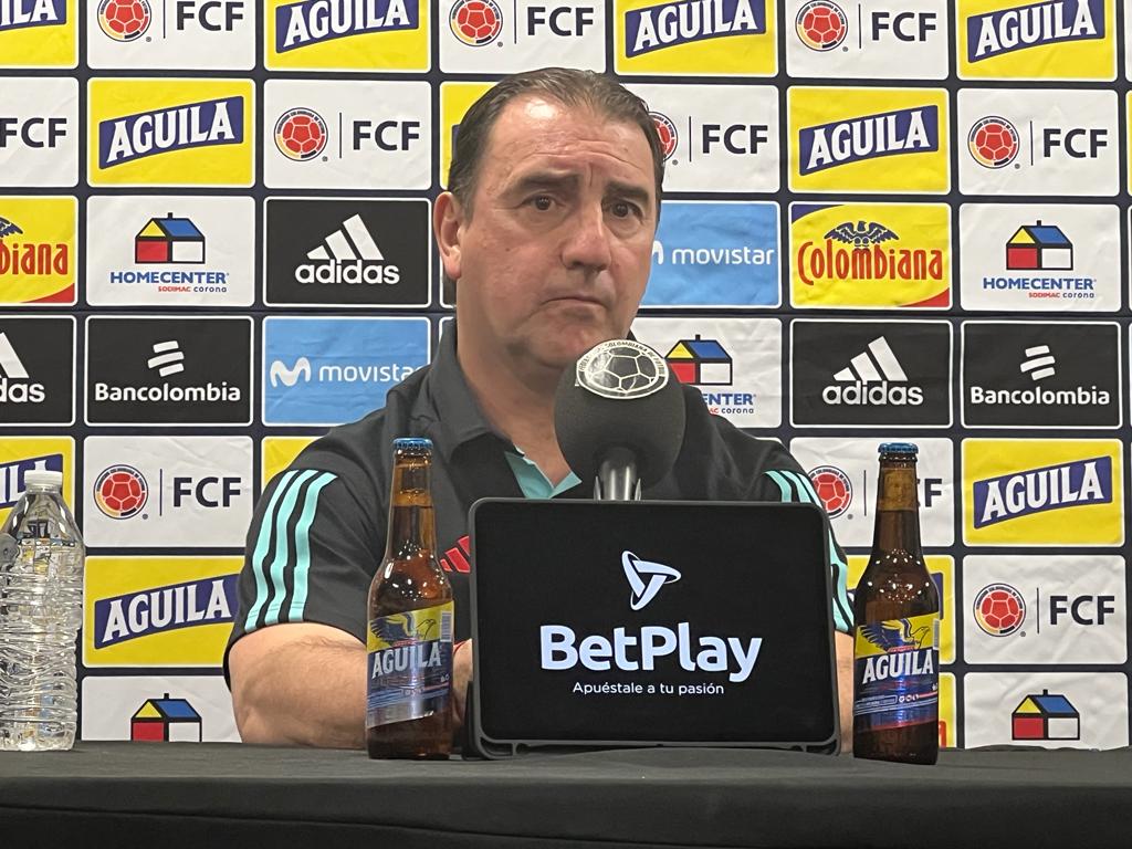 Néstor Lorenzo en conferencia de prensa previa al partido con Guatemala / Foto: Sergio Casallas