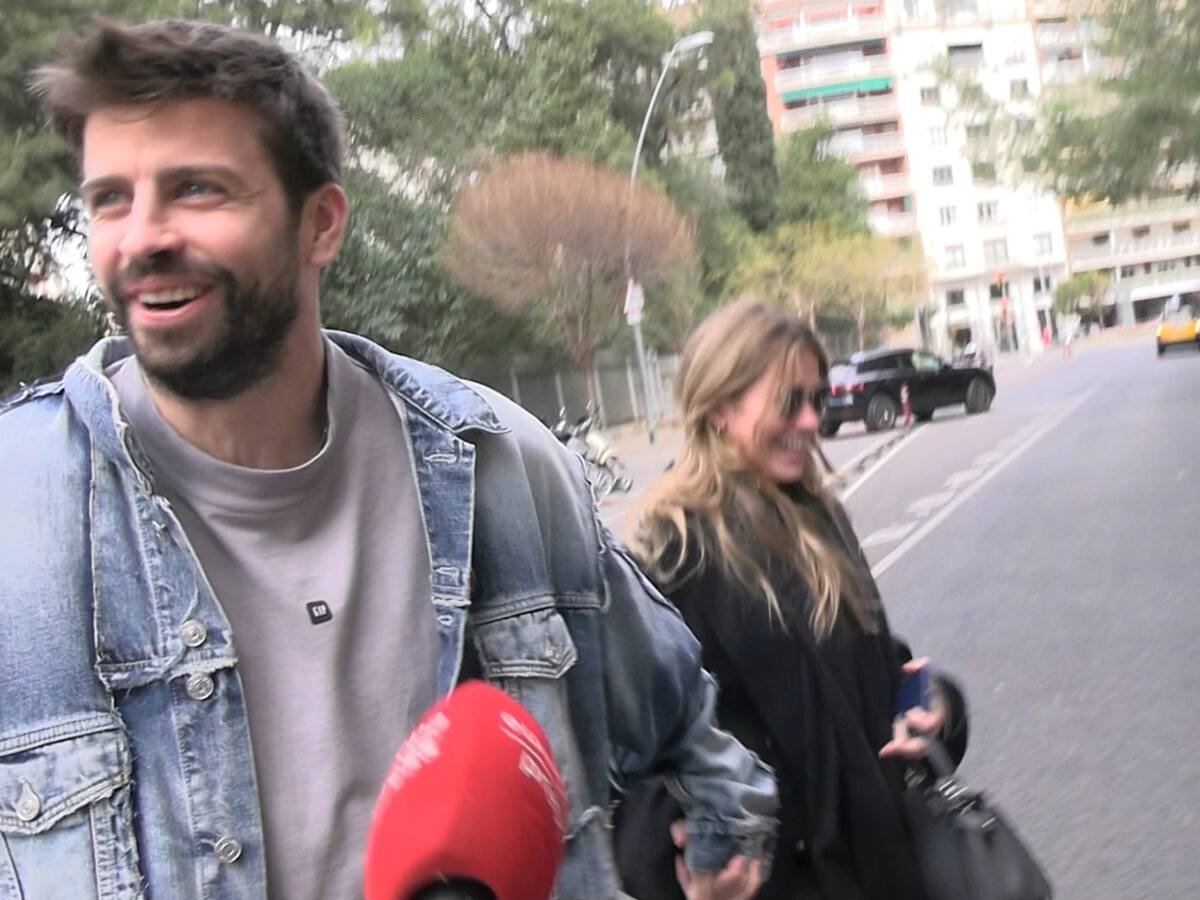 Gerard Piqué y Clara Chía responden, por fin, a las preguntas de la prensa
