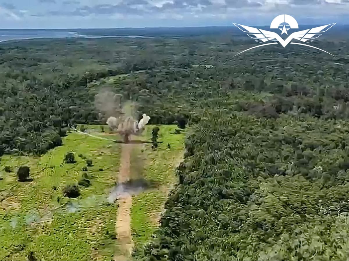 Un laboratorio de coca y una pista clandestina de disidencias Farc fueron destruidos en Buenaventura