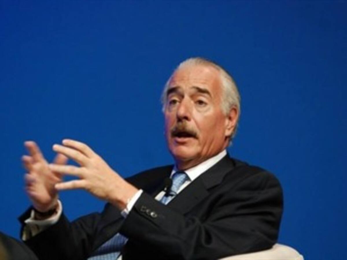 Tendríamos que trasladar eventuales diálogos entre el Gobierno y las Farc al extranjero: Andrés Pastrana