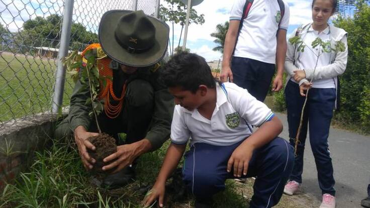 Policía de carabineros, comprometidos con el bienestar de los Quindianos