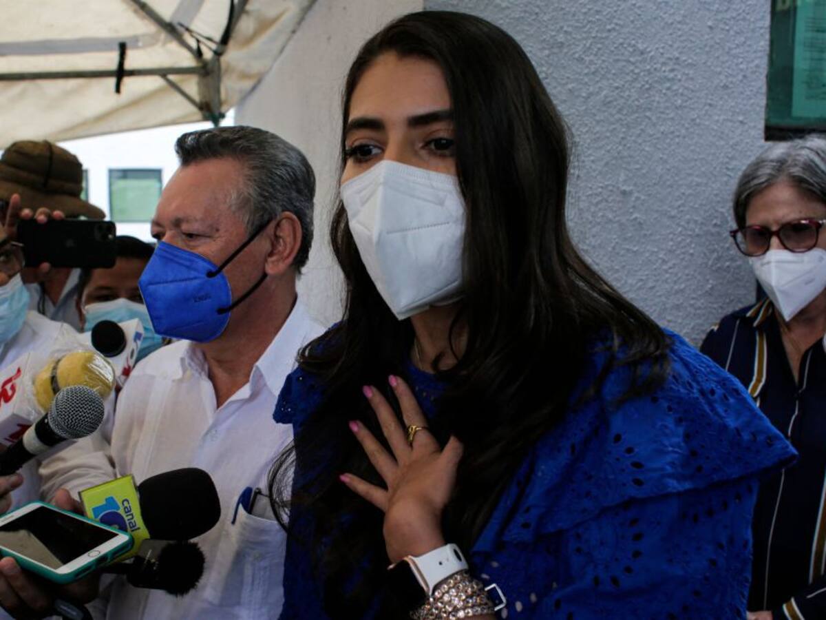 Oposición en Nicaragua denuncia retención de candidata a vicepresidencia