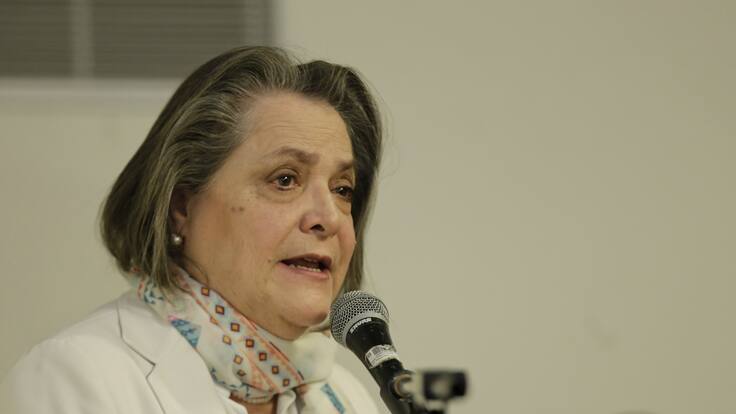 Clara López sobre críticas a exniñera de Laura Sarabia: “Yo no me refería a la calidad de las personas, sino al episodio de chuzadas”