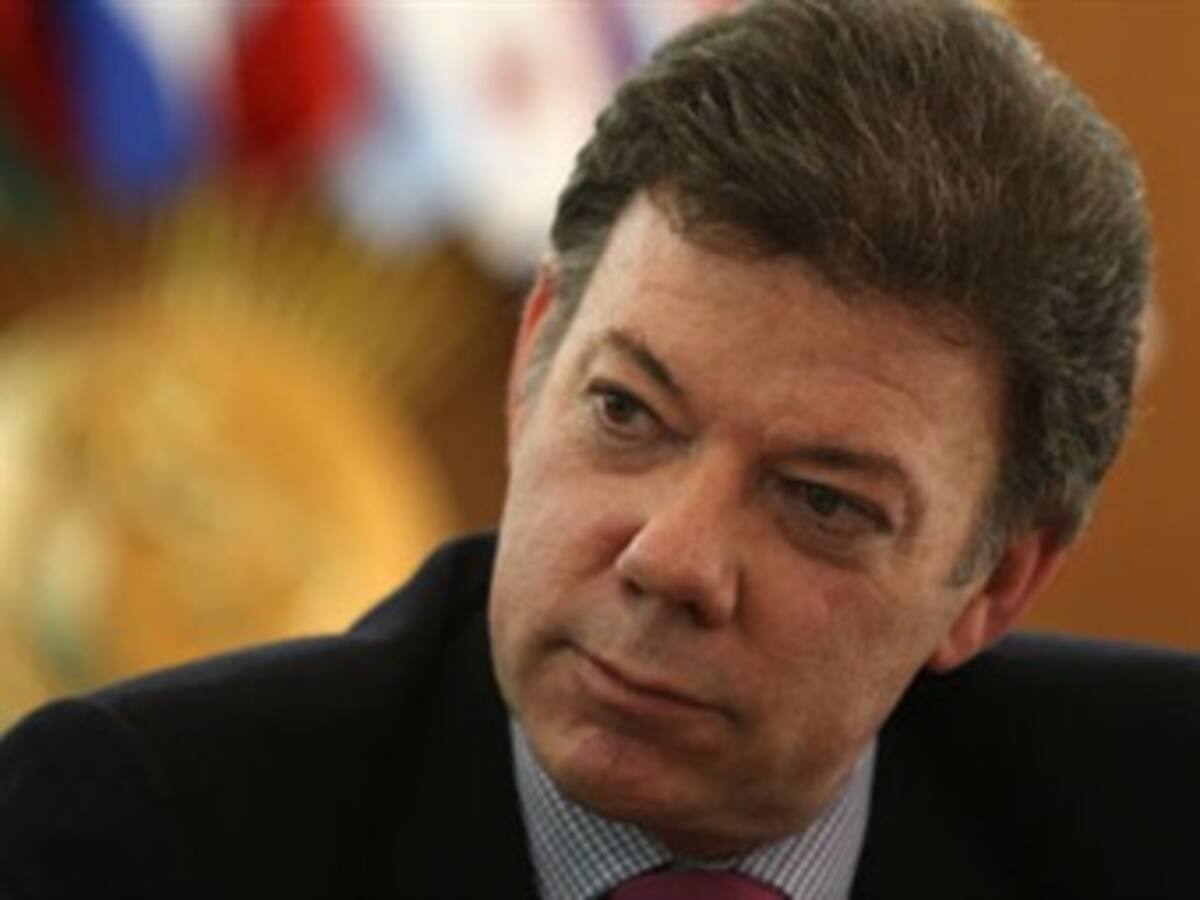 Orden de captura es una agresión de 'ciertas autoridades' de Ecuador contra Colombia: Santos