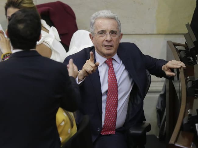 Uribe no apoyará proyecto que busca limitar la libertad de cátedra