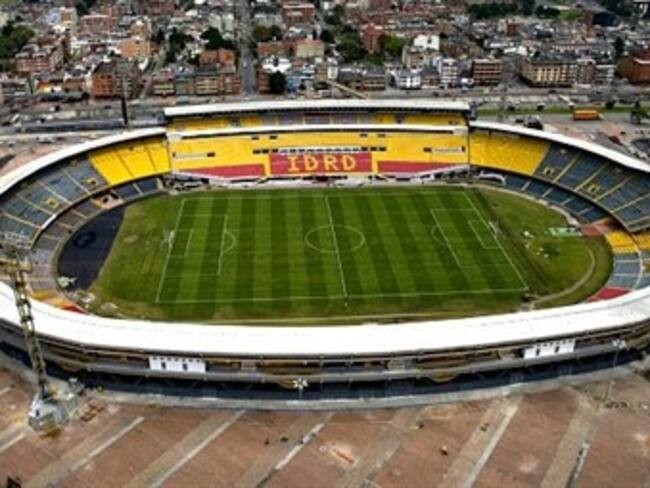 Cerrar los estadios no es la solución: fiscal