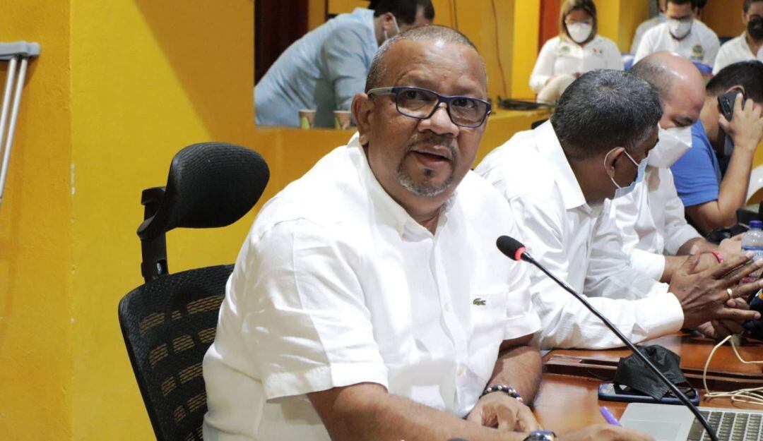 El cabildante considera que la administración ha perdido control de la seguridad pese a que el alcalde es el jefe de la Policía