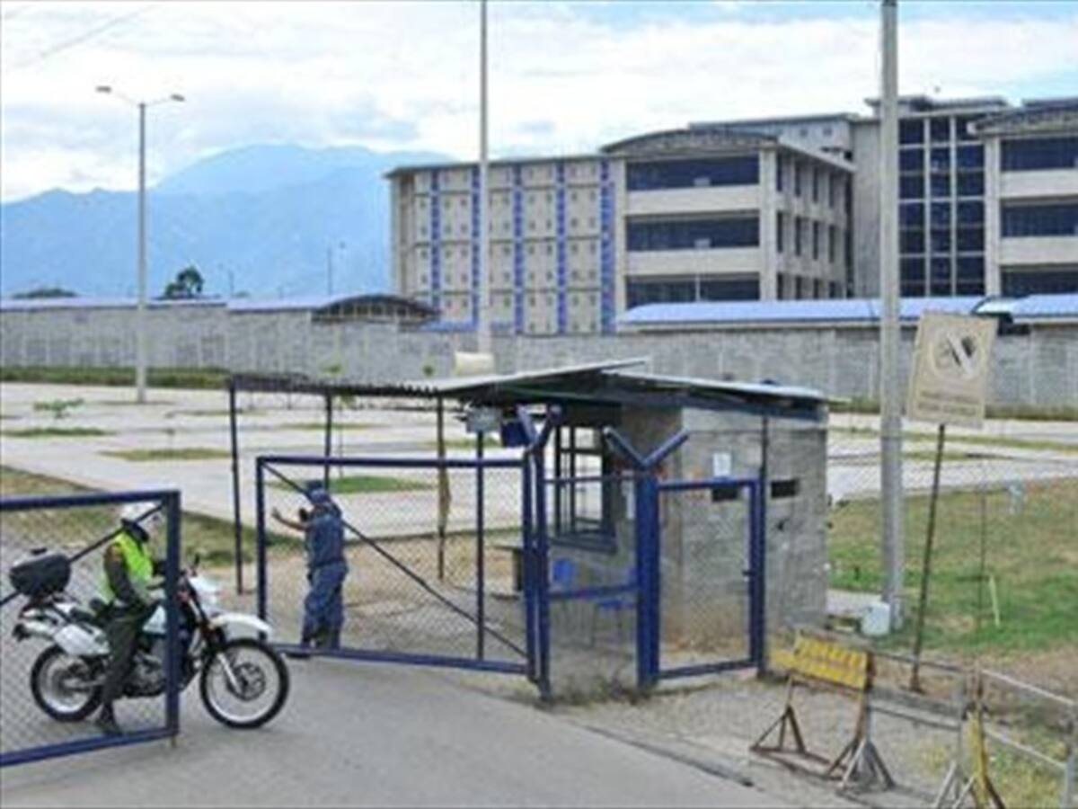 Murió el interno que se quemó el 88% de su cuerpo en la cárcel de Ibagué