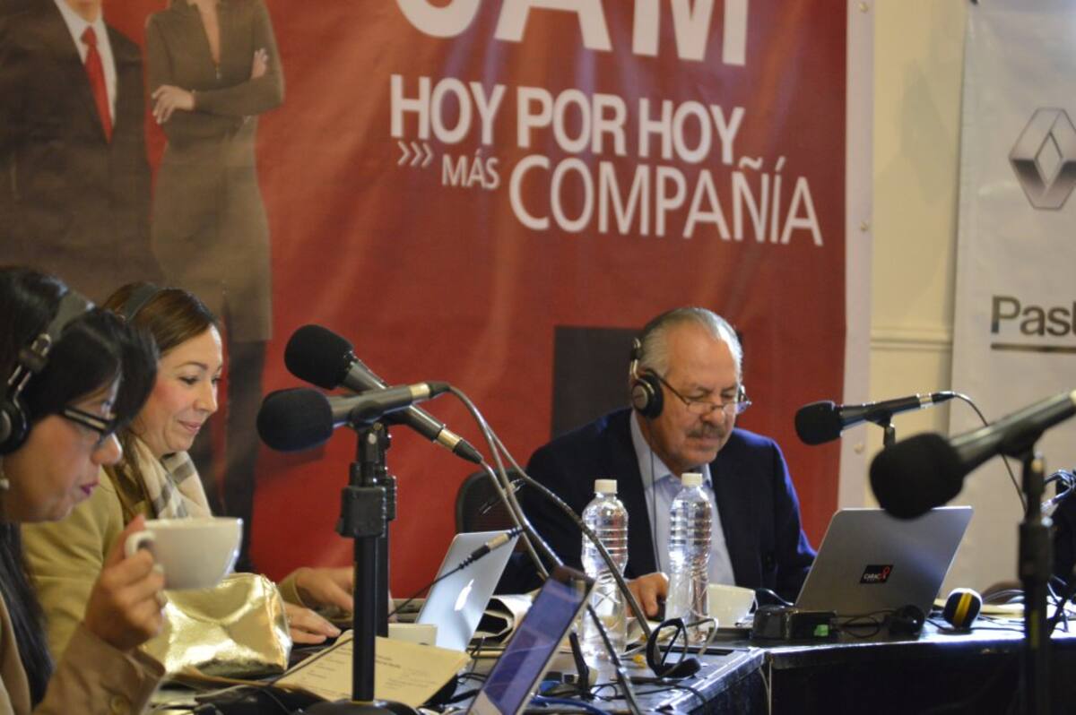 Por el programa pasan esta mañana las autoridades locales y regionales, personalidades de la región, habitantes; en fin, todos invitados a participar de este evento que usted puede seguir por las frecuencias de Caracol Radio.