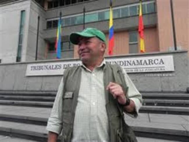 Absuelven a periodista condenado por supuesta injuria