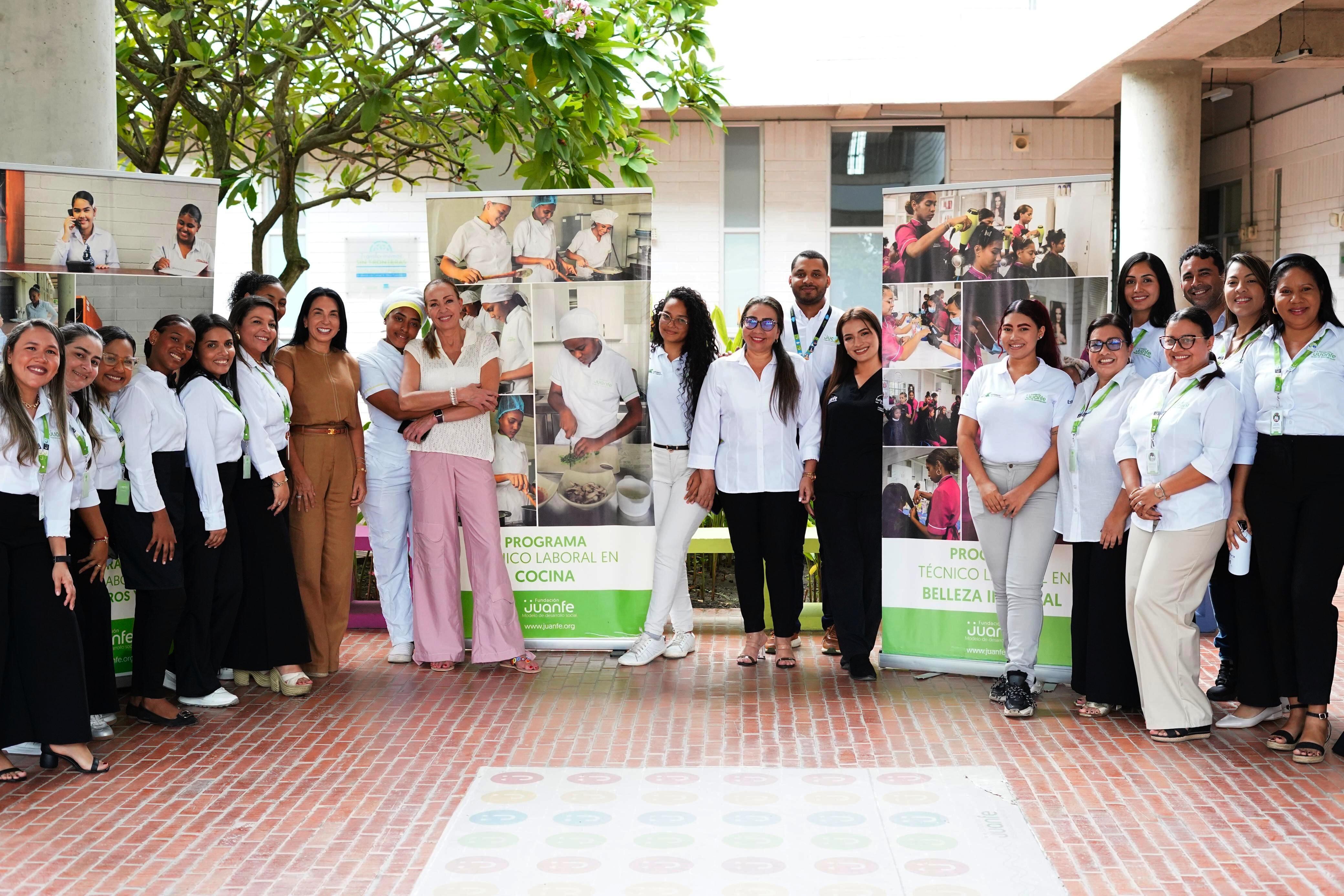 Alcaldía y Fundación Juanfe impulsan proyecto para garantizar derechos y oportunidades a madres adolescentes