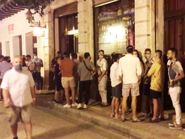 Turismo de excesos nocturno sin control en Cartagena