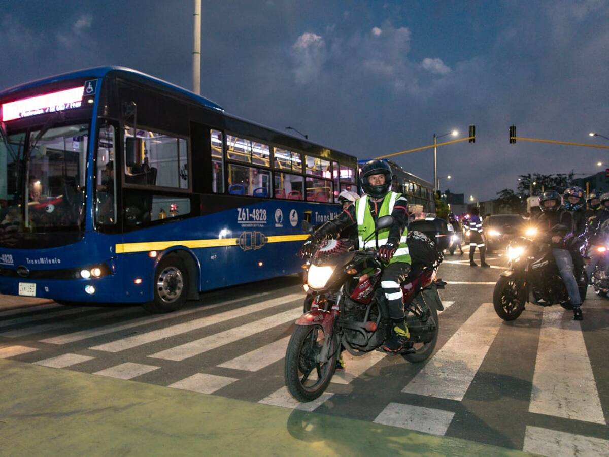 Ya está habilitado el paso en la Avenida Guayacanes